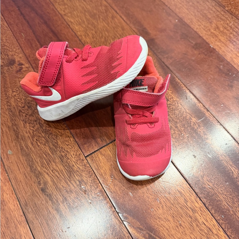 Nike Kids Red and White Sneakers